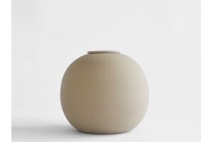 DIONA – handgemaakte eco urn in zandkleurig engobe